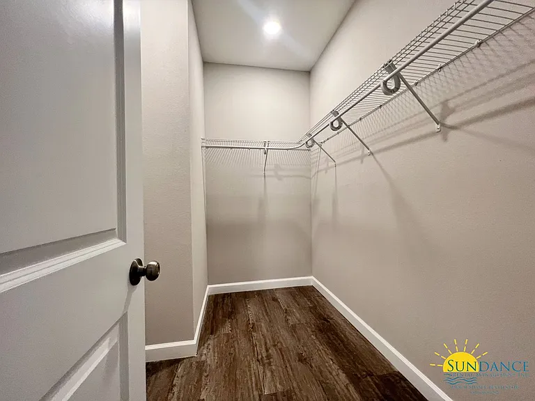 1800 Stable Ln — Photo 20