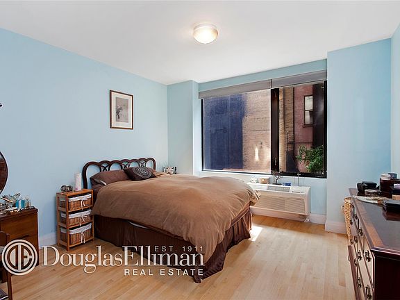 2nd image of 212 E 95th St APT 3B