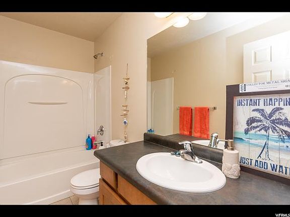 5th image of 2395 N Wellington Dr