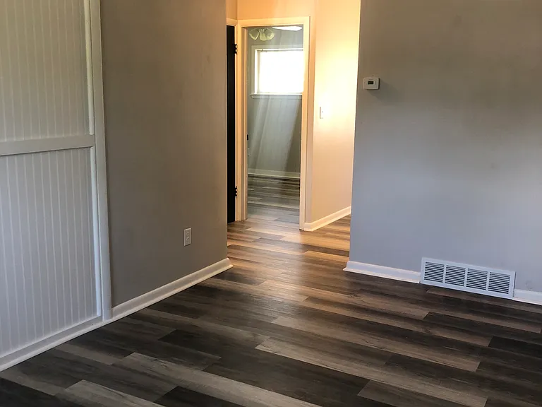 1642 Chapman Ave — Photo 6