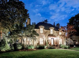 2560 Dorchester Rd, Birmingham, MI 48009