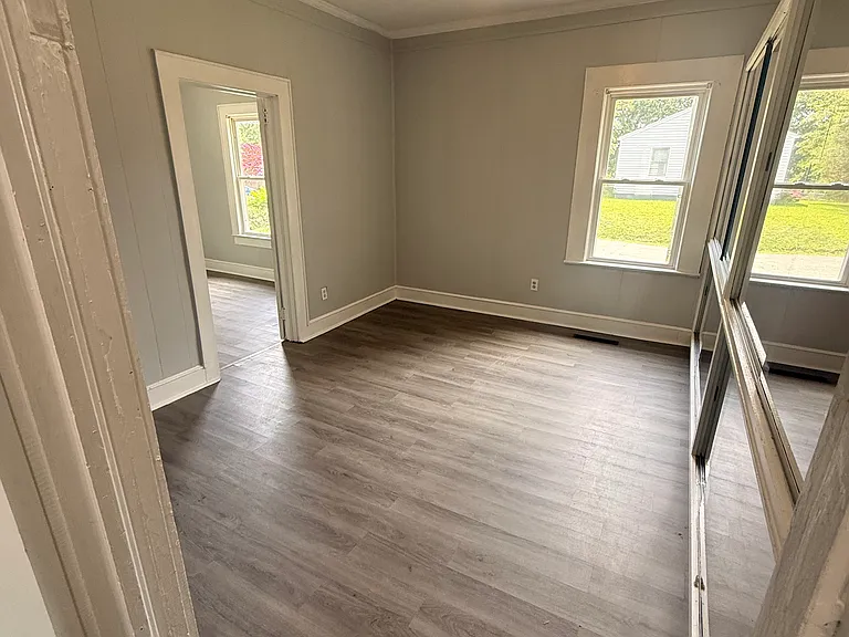 518 Lakeside Ave — Photo 22