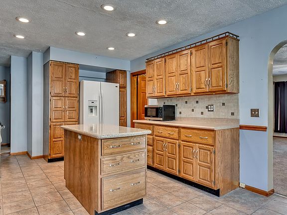 3rd image of 2724 Josephine St