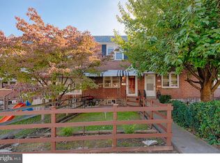 32 Branford Rd, Darby, PA 19023