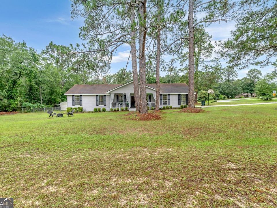 1st image of 557 Pleasant Point Rd