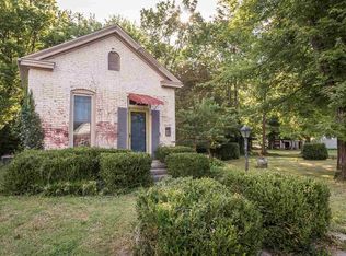 902 S 4th St, Paducah, KY 42003