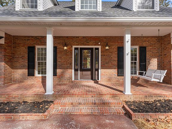 5th image of 416 Powers Rd