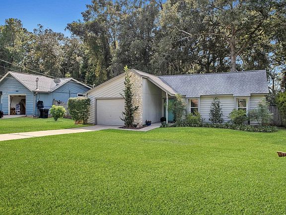 3rd image of 3256 Baldwin Dr W