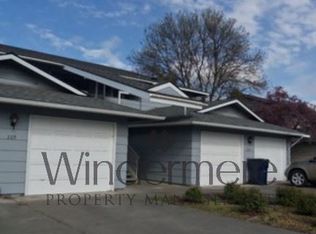 229 NE Cedar Ave APT 3, College Place, WA 99324