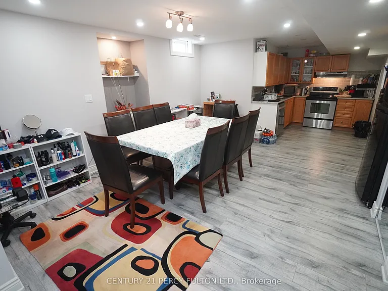 176 Alfred Smith Way — Photo 5