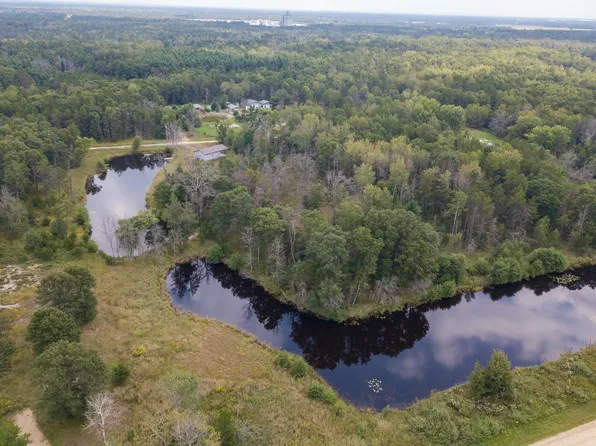 N9666 11th Ave, Necedah, WI 54646