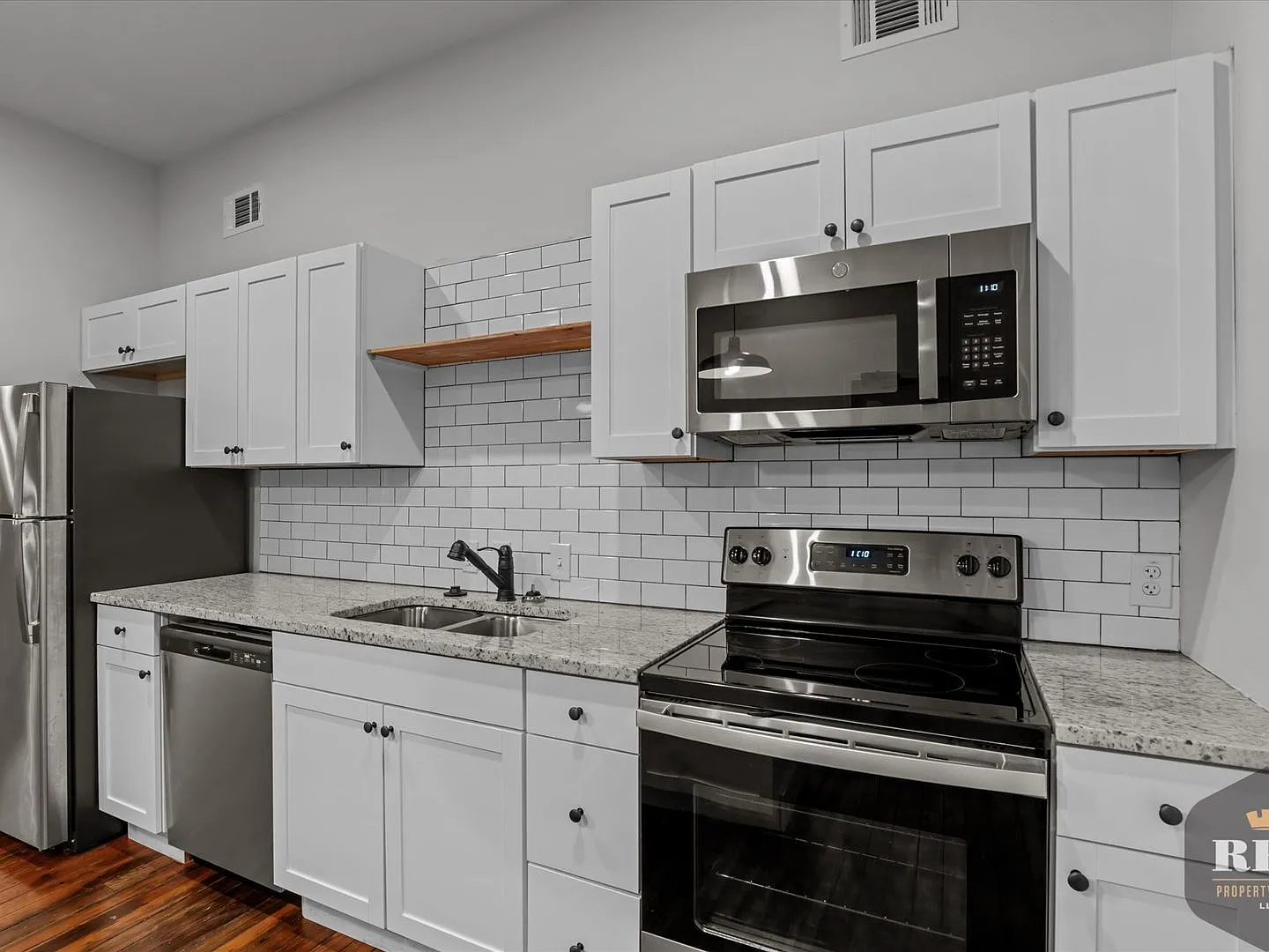 212 Seventh St. — Photo 2