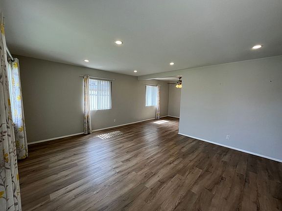2nd image of 2609 Florida St #1