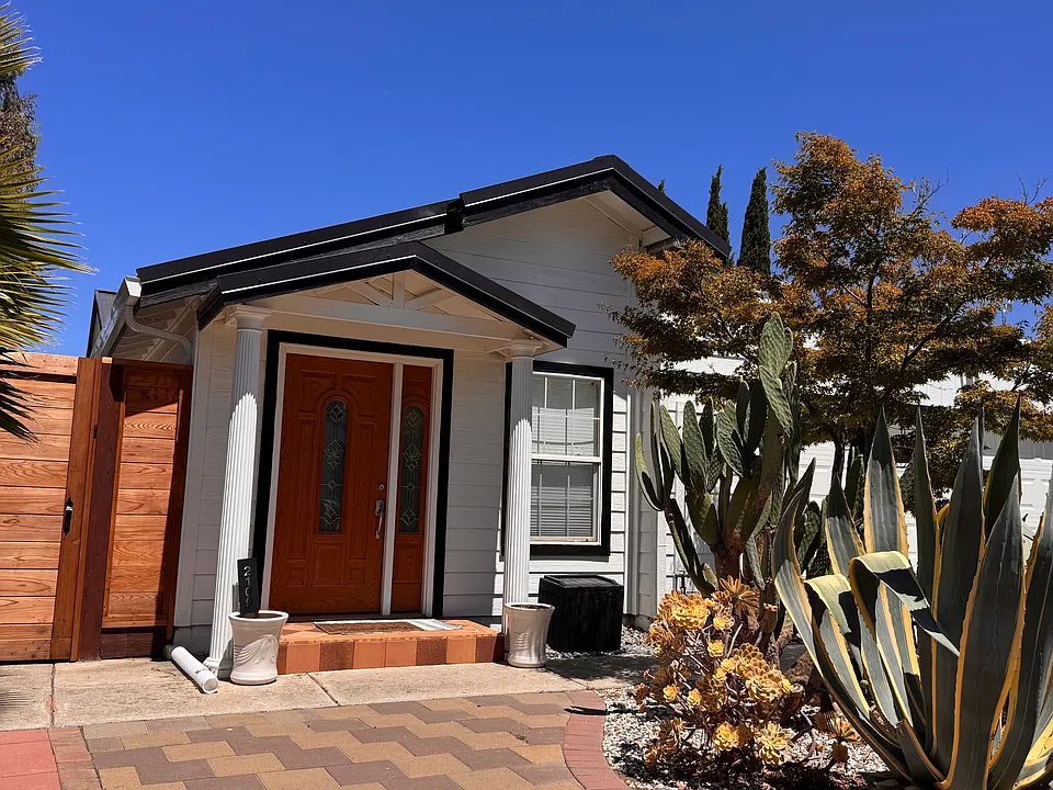 2109 Saffarian Ct