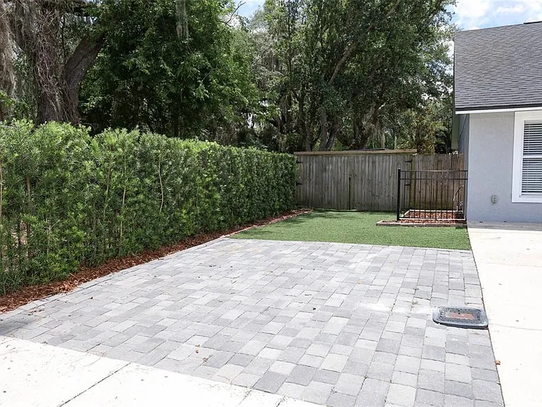 786 Lincoln Pkwy — Photo 24