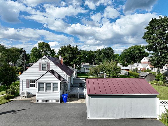 3rd image of 81 Vernon St