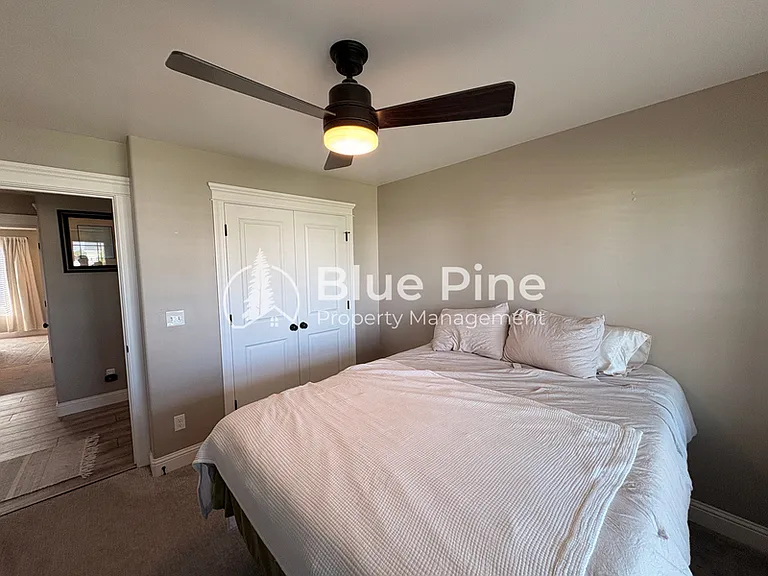 1890 Mesa Canyon Dr — Photo 16