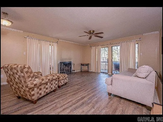 2 bed, 2.0 bath, 1068 sqft, $1,200 — Photo 4