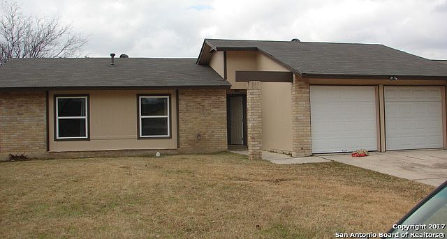 1st image of 1139 Longmont St