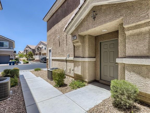 3rd image of 4808 Straight Flush Dr Unit 101