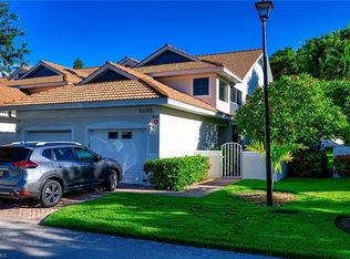 5125 Cedar Springs Dr APT 204, Naples, FL 34110