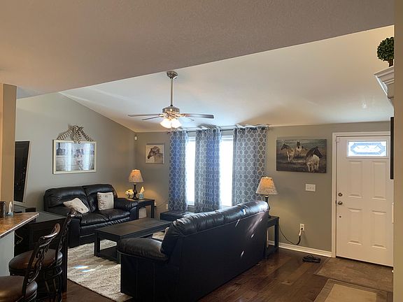5th image of 8244 Pamplona St