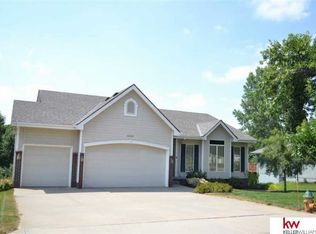 4006 Buccaneer Blvd, Plattsmouth, NE 68048