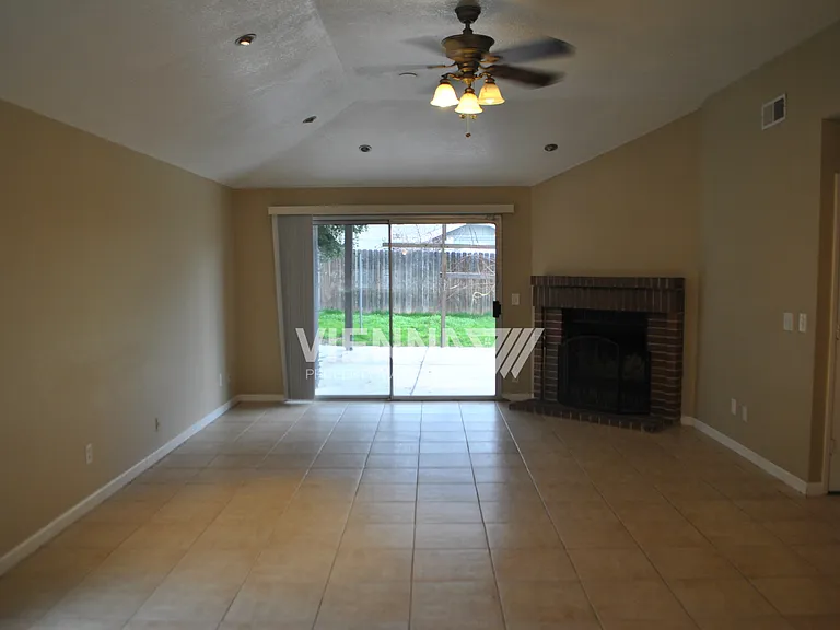 4073 N Country Dr — Photo 9