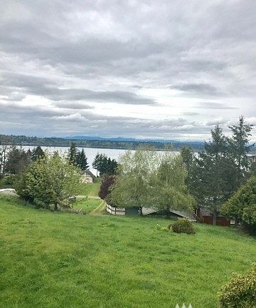 3rd image of 1006 Yew Blvd NW