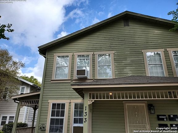 3rd image of 133 Claremont Ave #3