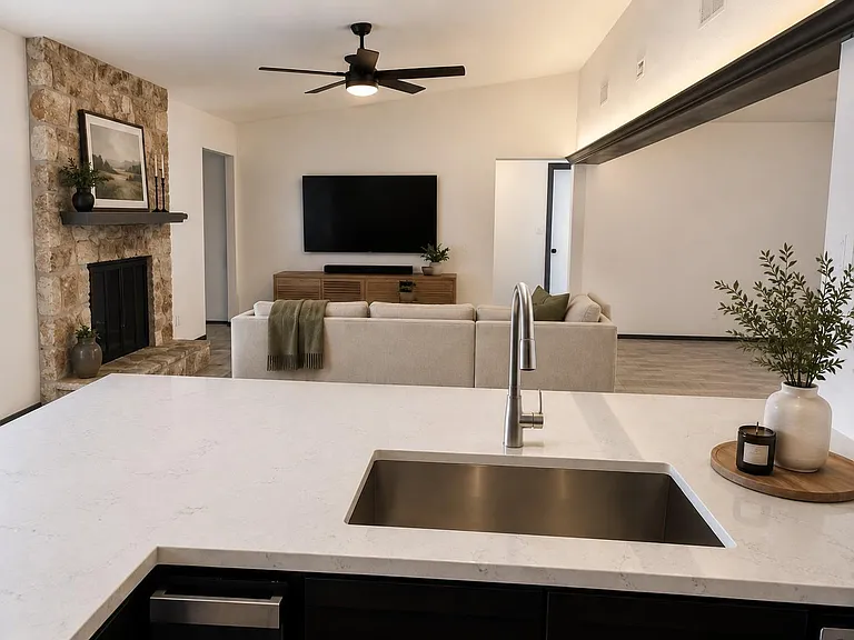 12014 Wycliff Ln — Photo 4