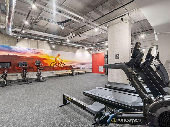 5th image of 1530 Lauzon Rd #701