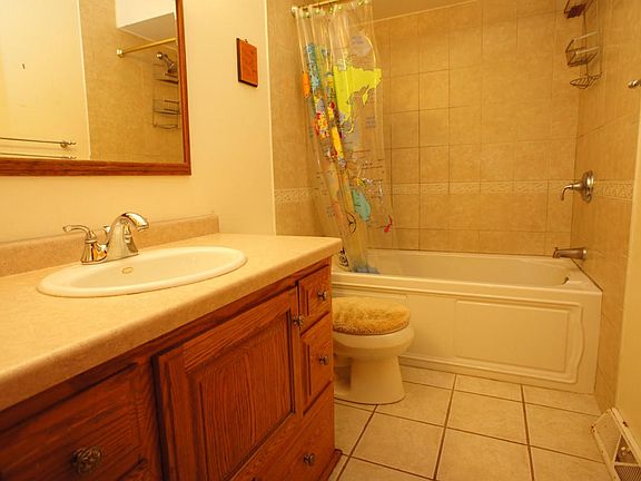 Bathroom With Jet Tub