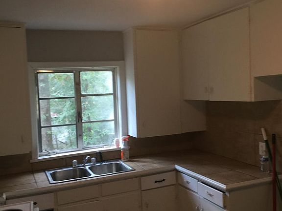 4th image of 357 N Southland Dr