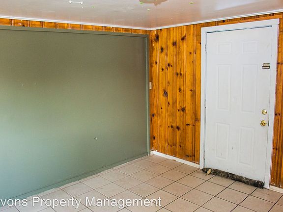 4th image of 2006 Jerome Ave Unit 4