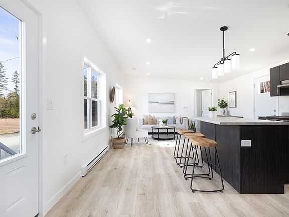 2nd image of 5 Pebble Lane West St