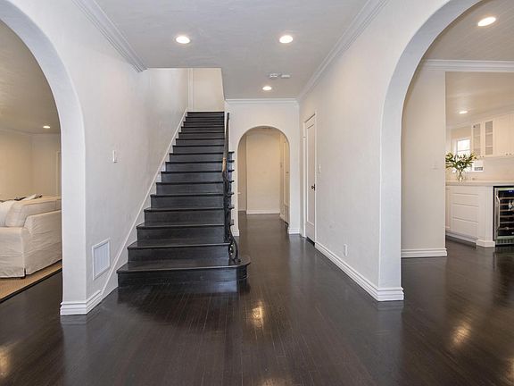 5th image of 1370 Linda Vista Ave