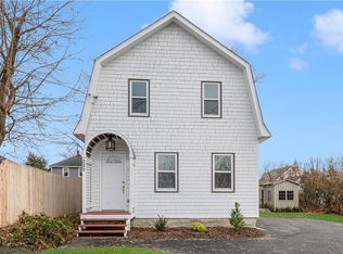 222 2nd St E, Providence, RI 02906