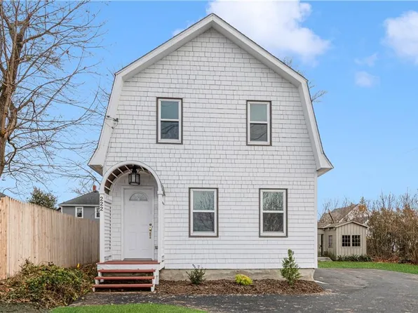 222 2nd St E, Providence, RI 02906