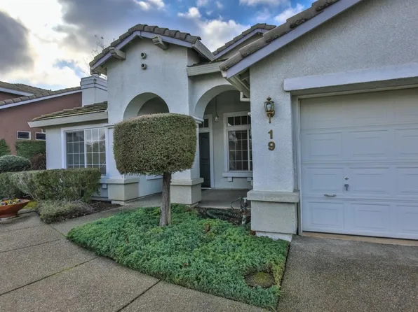 19 Silverhorn Ct, Roseville, CA 95678