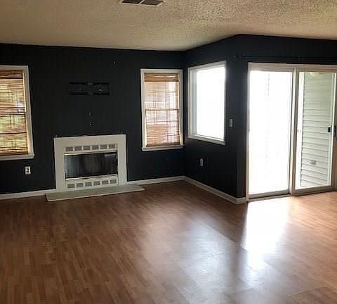 2nd image of 926 Edpas Rd #926