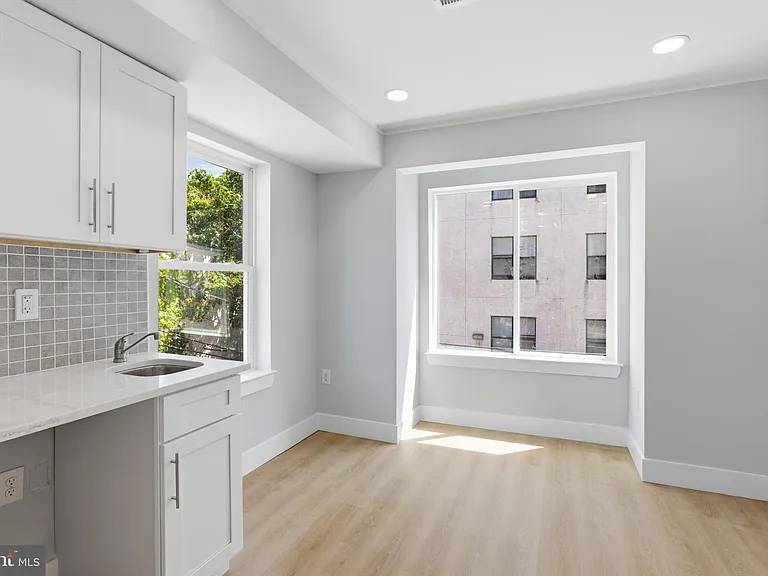 1511 W Flora St — Photo 25
