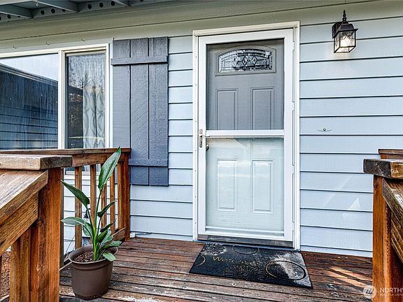 2nd image of 21925 2nd Avenue SE