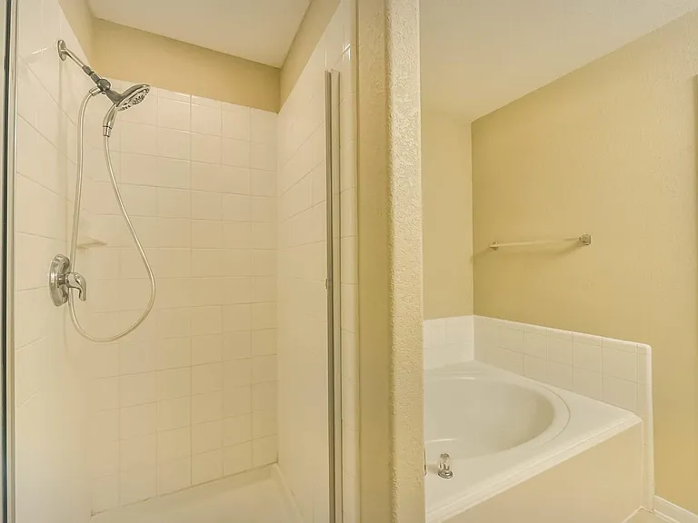 21115 Amber Crossing Dr — Photo 11