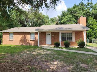2748 Godwin Ln, Pensacola, FL 32526