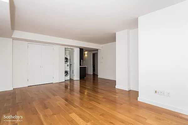 Rented by Sotheby's International Realty | media 23