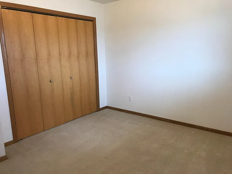 715 Lakeview Ave — Photo 12