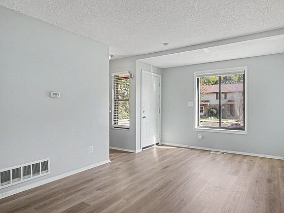 4th image of 3611 Ringling Ln