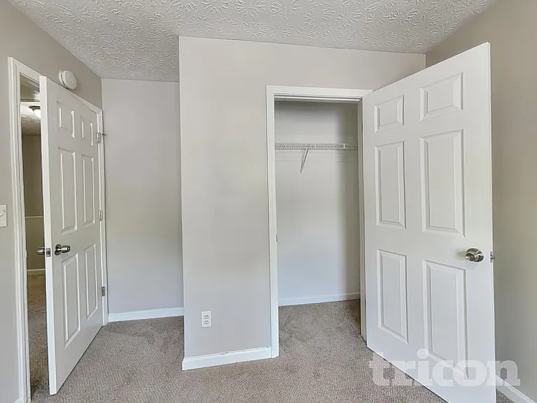 3886 Ligney Creek Ct — Photo 11