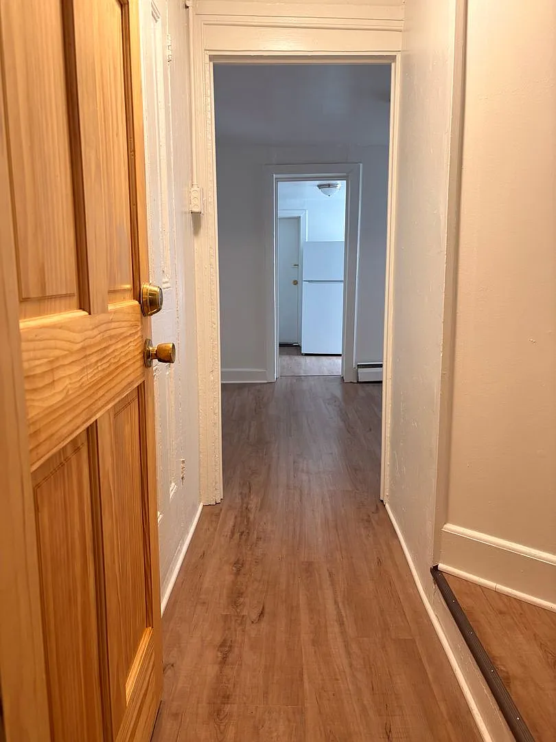 Building Photo - 119 N Duke St #2